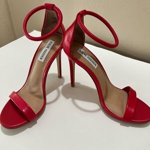 Steve Madden Heel | Red Strappy Heels | Size 7.5